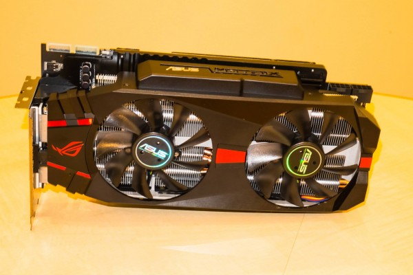 normal_Asus_ROGMatrixR9280X-1.jpg